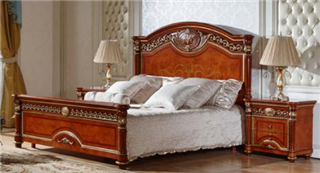 Фото кровати из спальни Атанасия